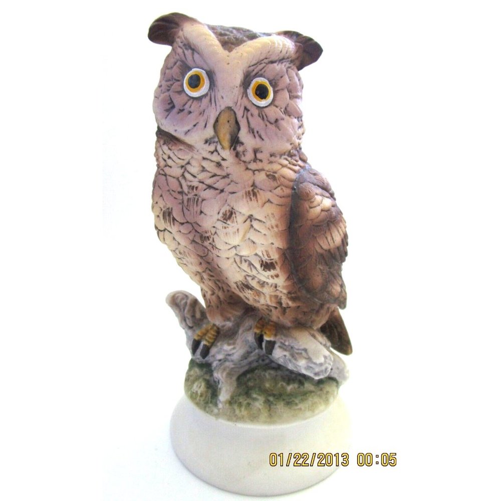 Lefton China Hand Painted Porcelain Bisque Owl Figurine  KW866 - Japan Excl. Tag